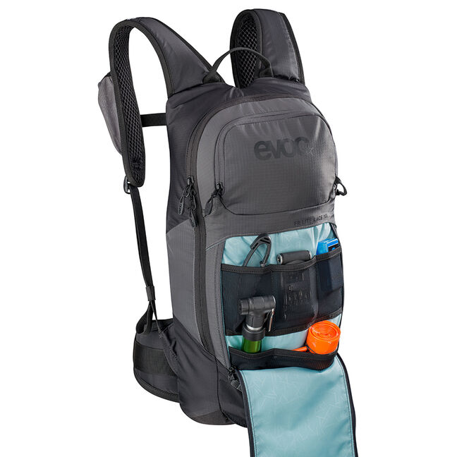 Evoc fr lite 2025 protector hydration pack