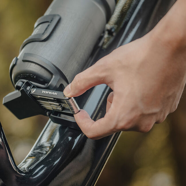 Mini-outil Topeak Nano 11 – 11 Fonctions, Acier Chrome-vanadium, Compact Et CNC