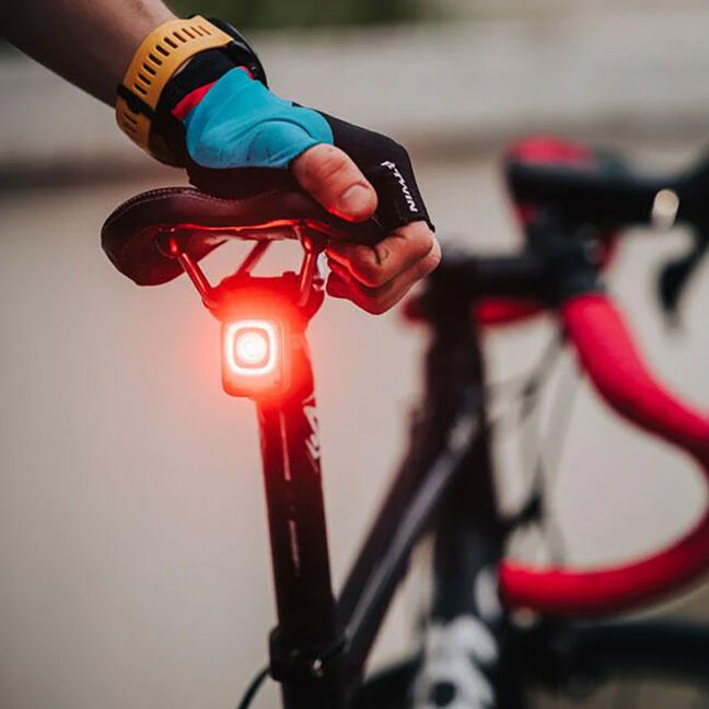 Luz Trasera Bicicleta Lumenes Magicshine SEEMEE 20 Luces