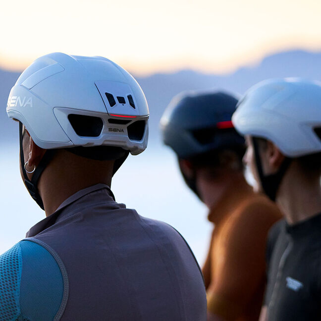 Mua Sena R1 Smart Communications Helmet (Matte Black, Medium) trên