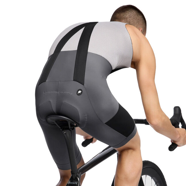 EQUIPE R BIB SHORTS S11 robust grey Sサイズ ASSOS / アソス】EQUIPE