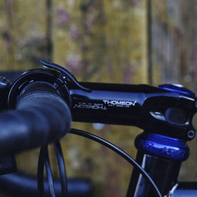 Knog Oi Classic - Campanello Da Bici Grande Per Manubri Da 23,8-31,8 Mm, Design Moderno E Suono Chiaro - Foto 4