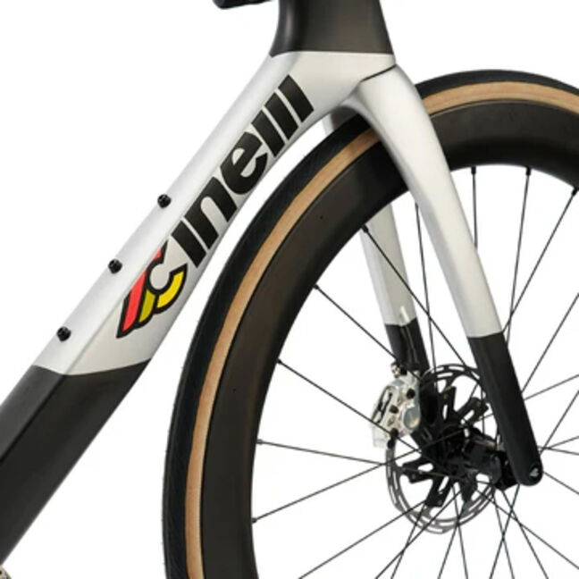 Fullcarbon Cinelli Pro Estrada, výbava Campagnolo Athena 11 Speed, TOP stav - Cestné bicykle - bazár